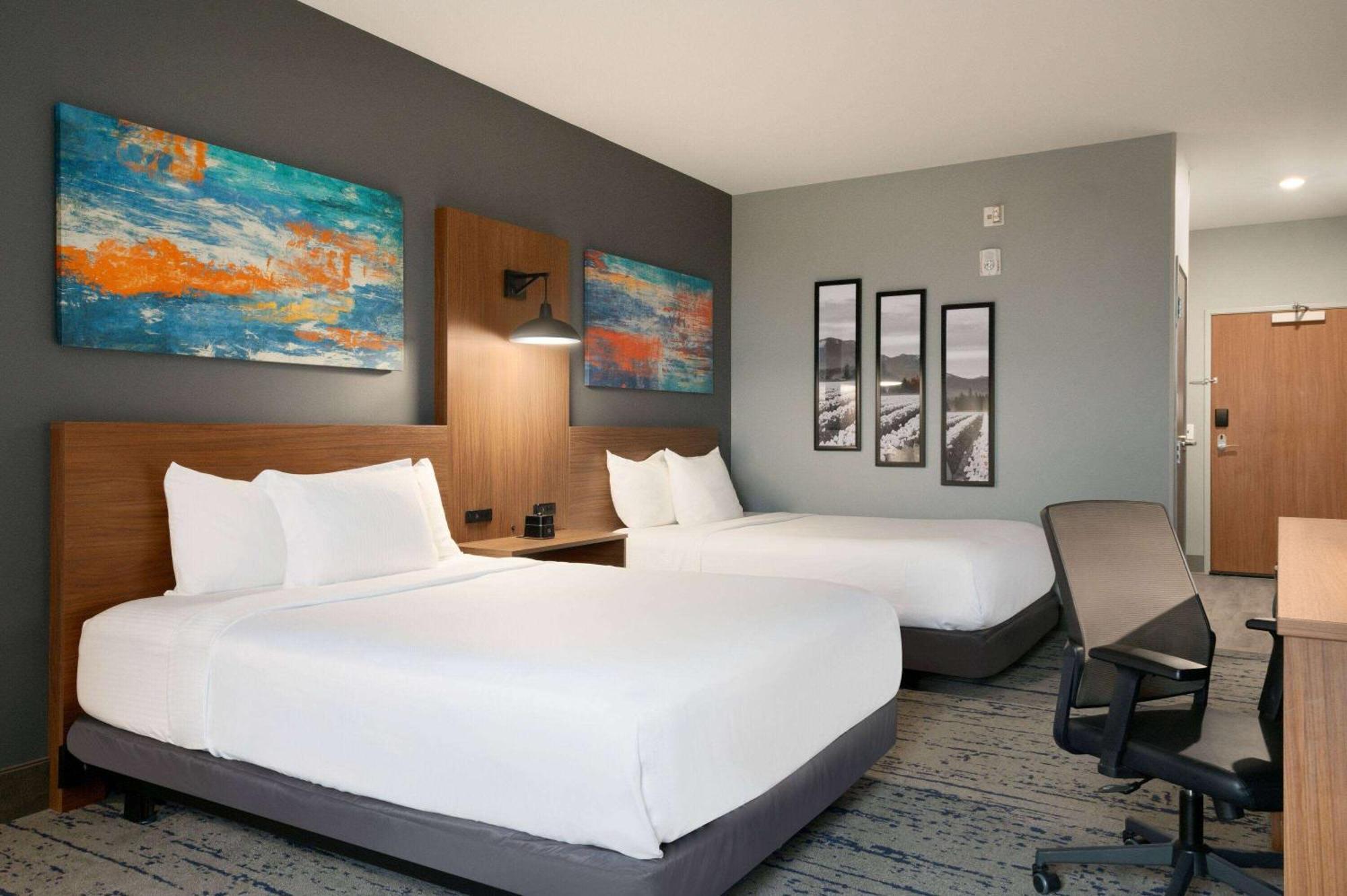 La Quinta Inn & Suites By Wyndham Marysville Εξωτερικό φωτογραφία